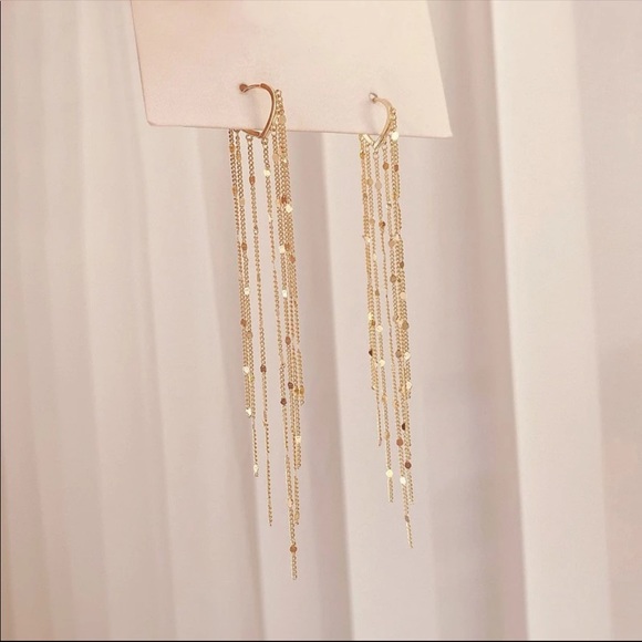 Gold Elegant tassel drop earrings - Picture 1 of 3